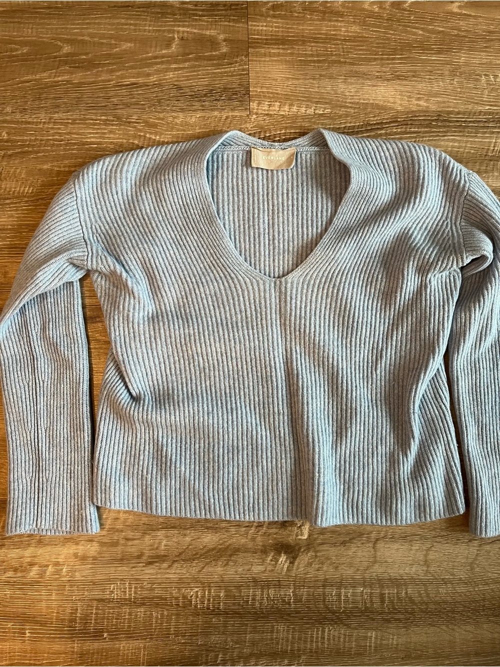 Everlane Cashmere V Neck Sweater Women’s Small Light Blue 100% Cashmere